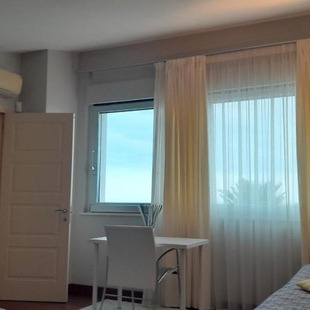فندق Just Blue Montesilvano Marina المظهر الخارجي الصورة