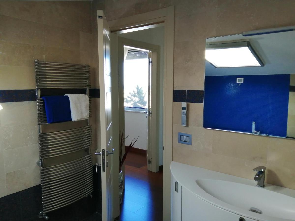 فندق Just Blue Montesilvano Marina المظهر الخارجي الصورة