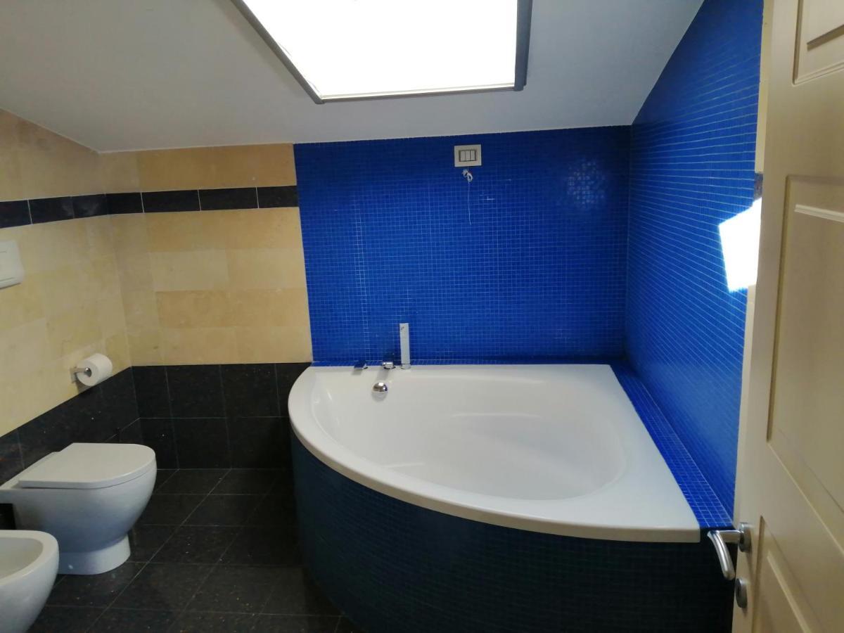 فندق Just Blue Montesilvano Marina المظهر الخارجي الصورة