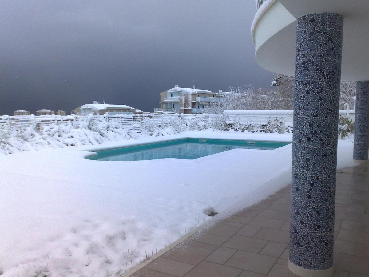 فندق Just Blue Montesilvano Marina المظهر الخارجي الصورة